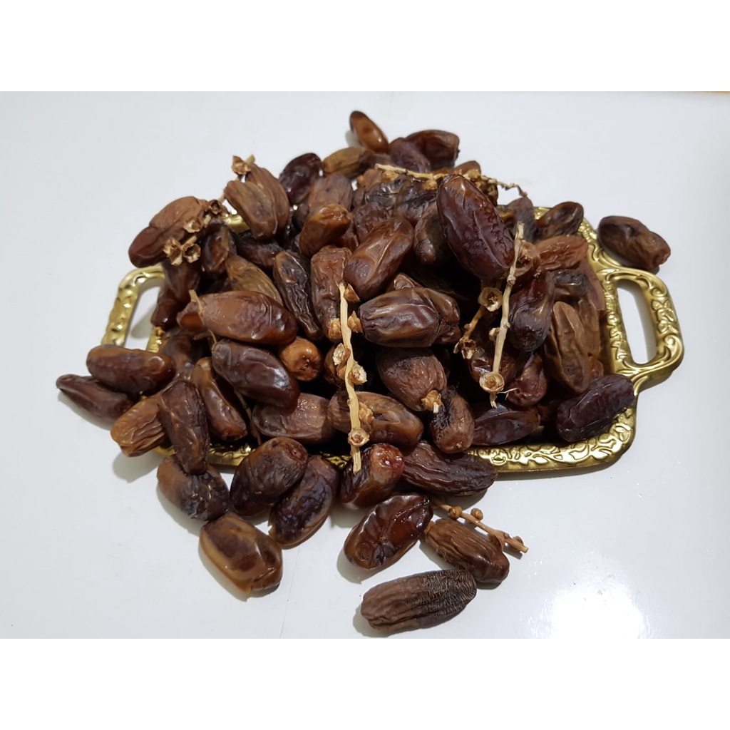 

Kurma Tunnisia Tangkai 500 gr MURAH - KURMA TANGKAI