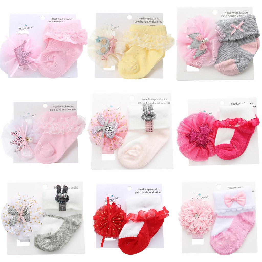 BANDANA BAYI DAN KAOS KAKI SET