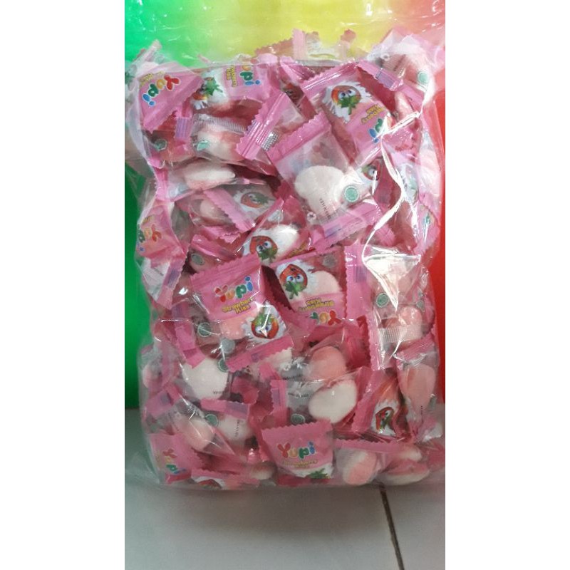 

Permen Yupi Love 500gr
