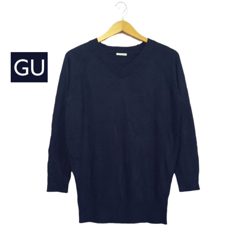 GU sweater V neck long sleeves preloved Global Uniqlo sweater oversized v neck