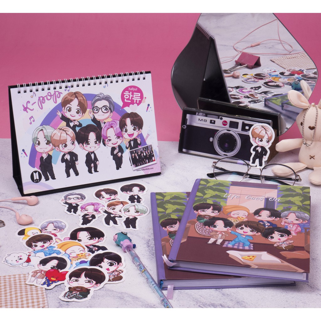 

BTS - Life Goes Bundle Calender 202i, Notebook, Postcard, Photopack