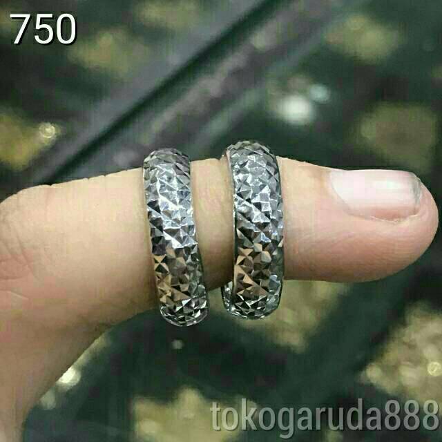 750 Cincin anak dan dewasa emas asli kadar 75% 22 surabaya whitegold putih tunangan nikah cowok cewek pasangan ukir