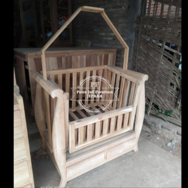 Ayunan box tempat tidur anak /bayi bahan kayu jati mebel Jepara