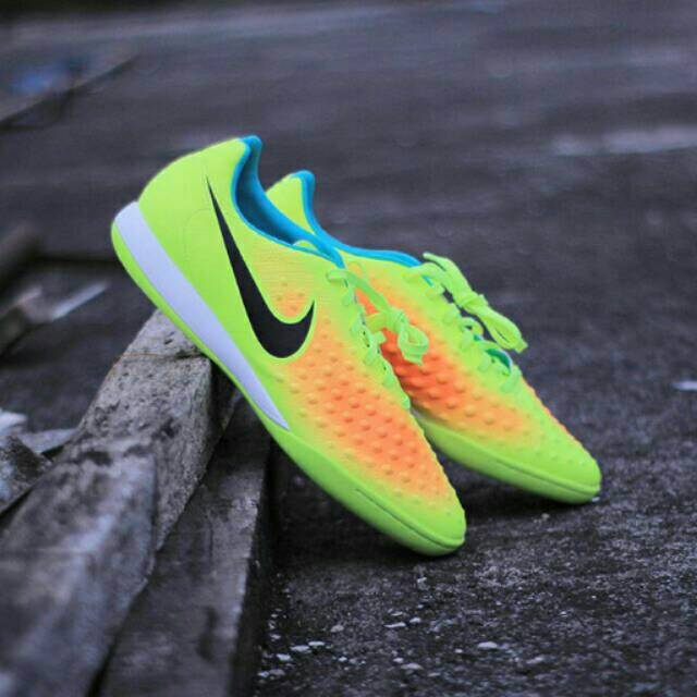 nike magista onda II  volt orange bnib original