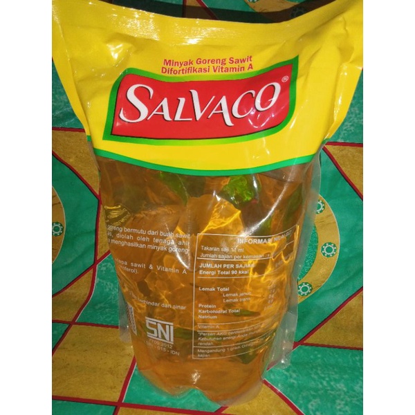 

Minyak Goreng SALVACO 2 liter