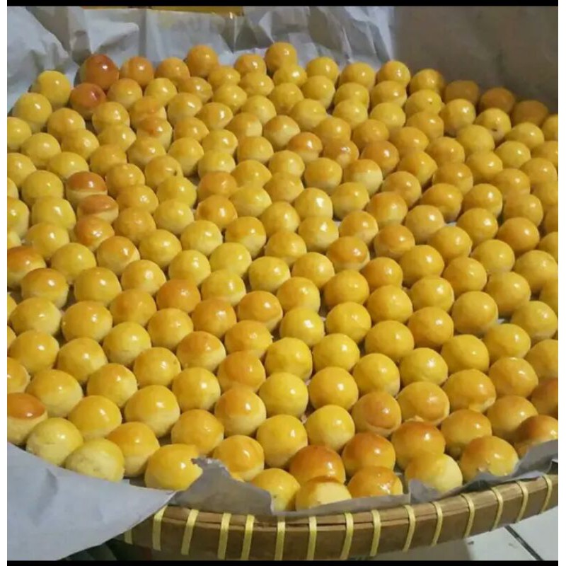 

GOLDEN NASTAR PREMIUM
