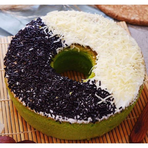 

Kue Sifon Topping Keju Mesis - Apple Donut & Bakery - Free Kartu Ucapan