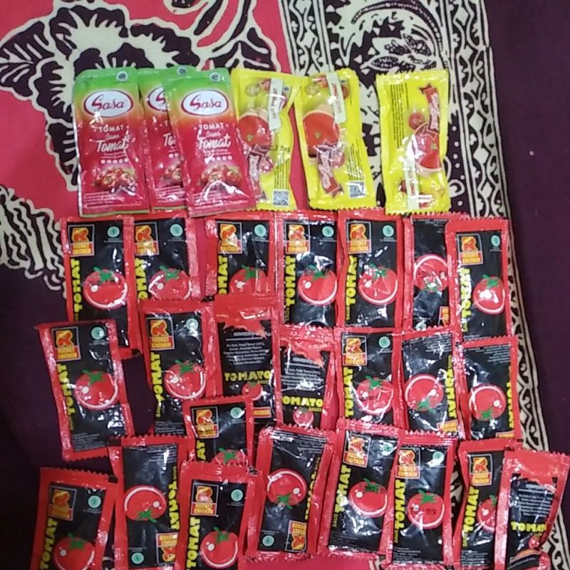 Saos Tomat Mc Lewis Sachet / Rocket Chicken - 9gr Sambal Tomat Sachet