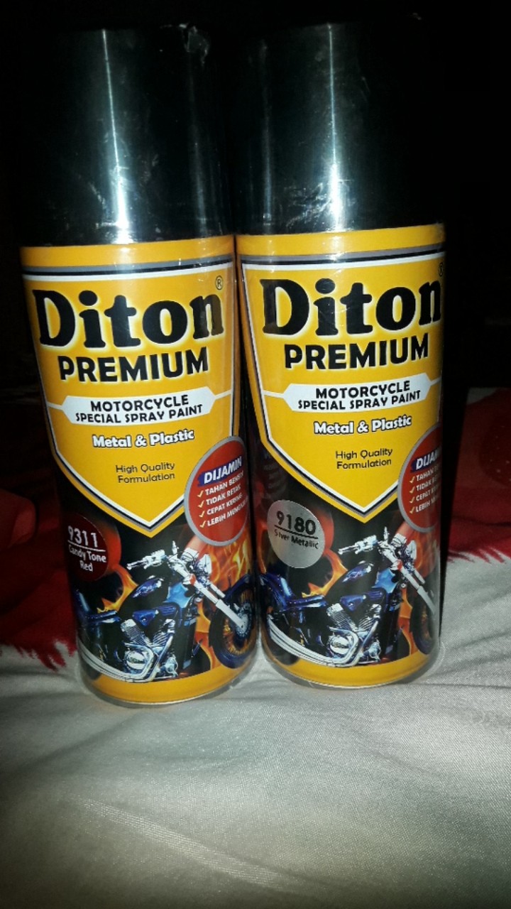 9180 Silver Metallic Diton Premium Cat Pylox Pilox Semprot 400 Cc