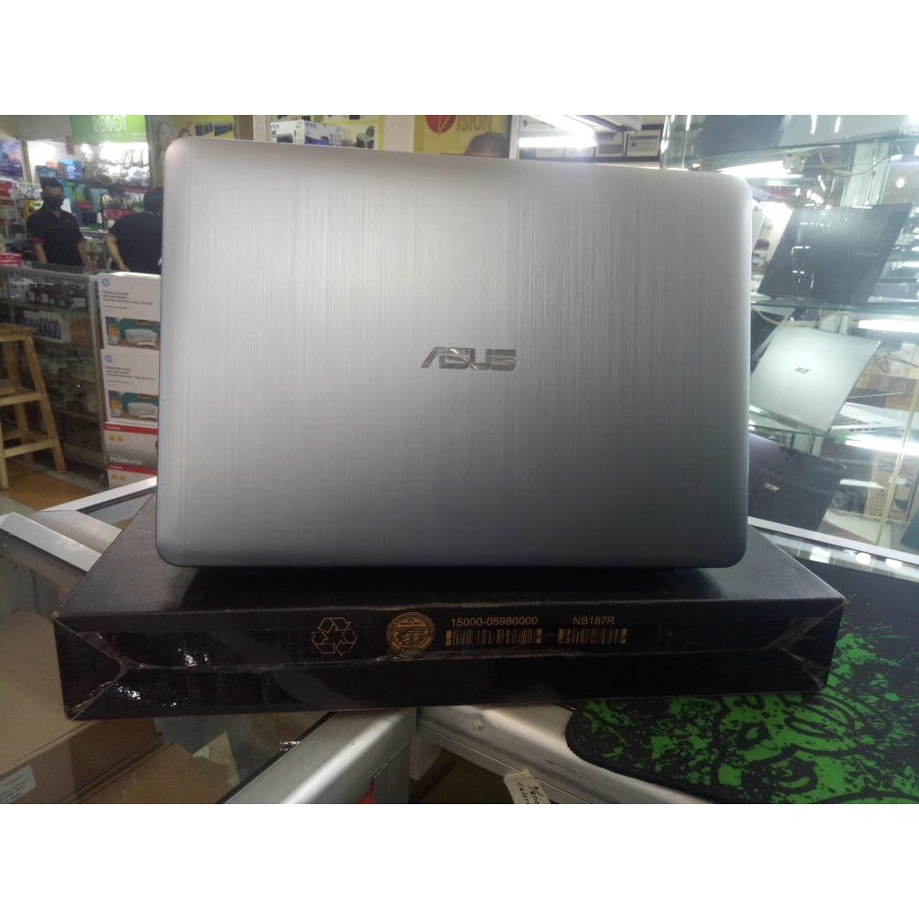 Laptop ASUS X441S Intel Celeron Fullset only RAM 2  HDD 500 murah bagus