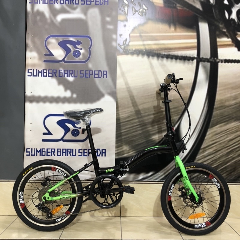 SEPEDA LIPAT UNITED STYLO 20 INCH FREE HELM,HOLDER DAN COVER SADEL
