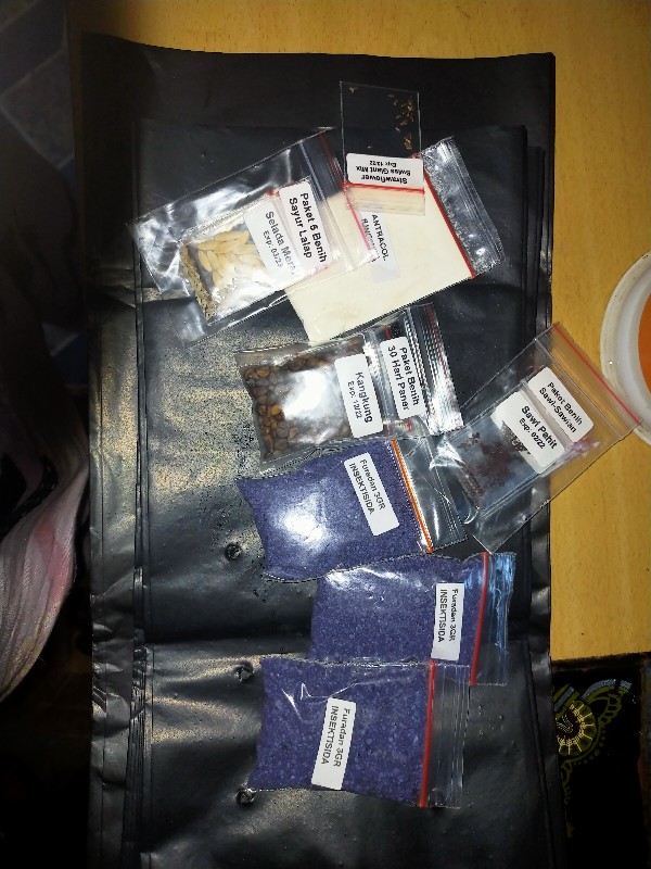 Insektisida Sistemik Furadan 3gr - Nematisida Pengendali Hama Tanaman Serangga, Cacing, Uret Dll