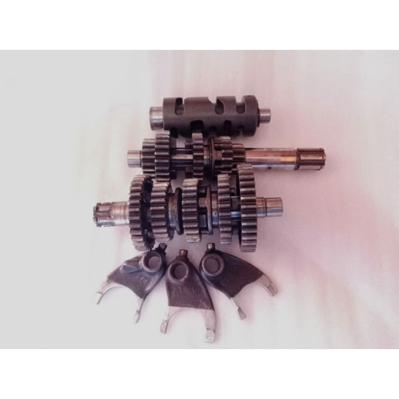 Gigi rasio ratio gigi transmisi gearbox transmisi honda GL CB 125 original