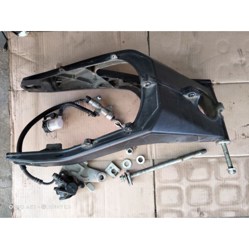 swing arm set Yamaha R15 vva swing arm R15 vva R15v3 arm Yamaha R15 v3 vva