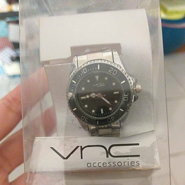 Jam tangan wanita vnc