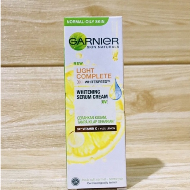 Garnier Light Complete White Speed Day Serum Cream UVA/UVB - 20Ml