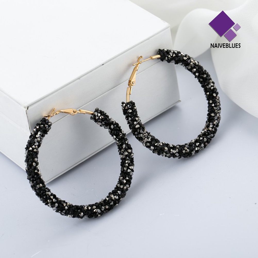 Anting Hoop Bentuk Lingkaran Aksen Berlian Imitasi Untuk Wanita