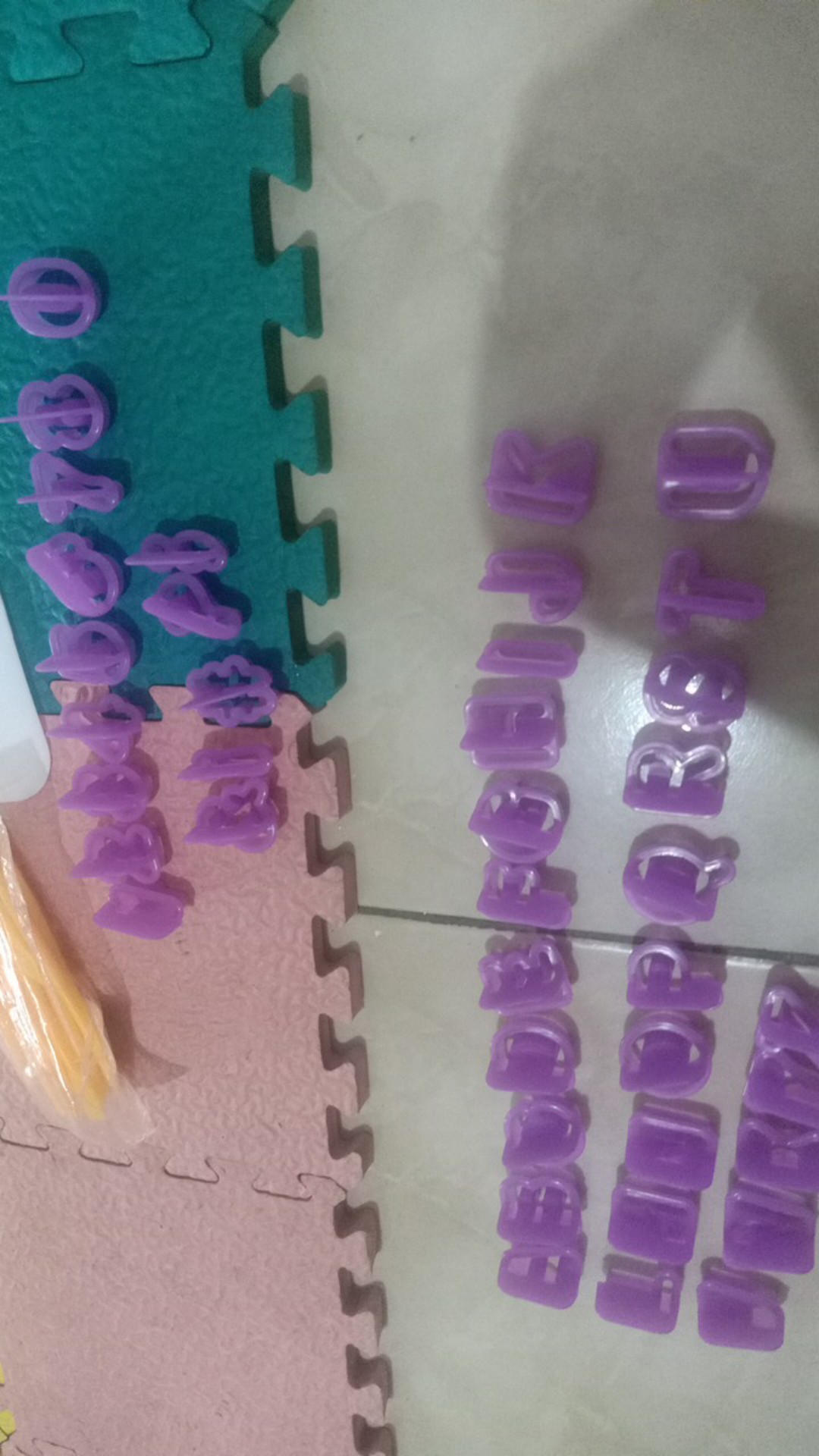 40 Pcs Cetakan Fondant Cookies Bentuk Huruf Angka Lambang