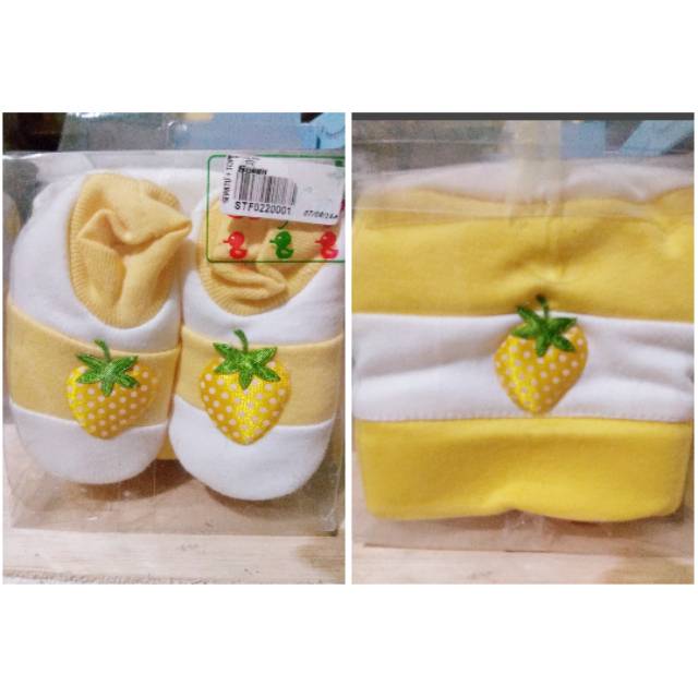 Sepatu dan topi bayi 1set