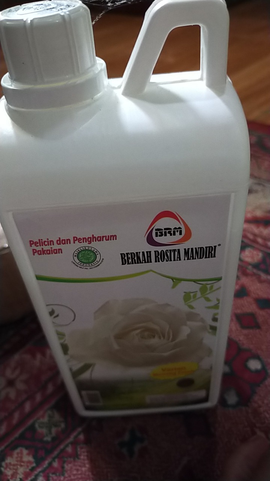 Parfum Laundry Pelicin Dan Pewangi Pakaian