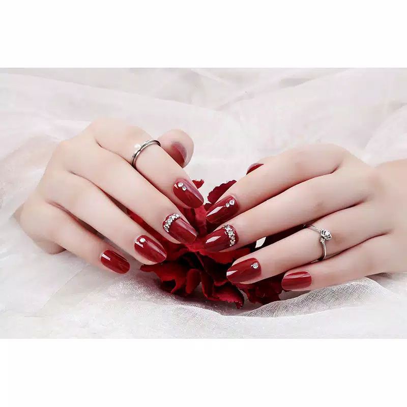 nail art maroon elegan kuku palsu wedding