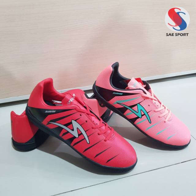 Sepatu futsal Specs Mohawk In