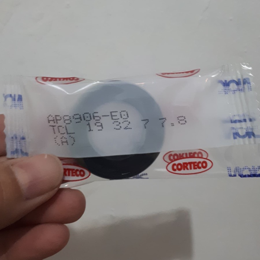 OIL Seal TCL 19 32 7/7.8 NOK