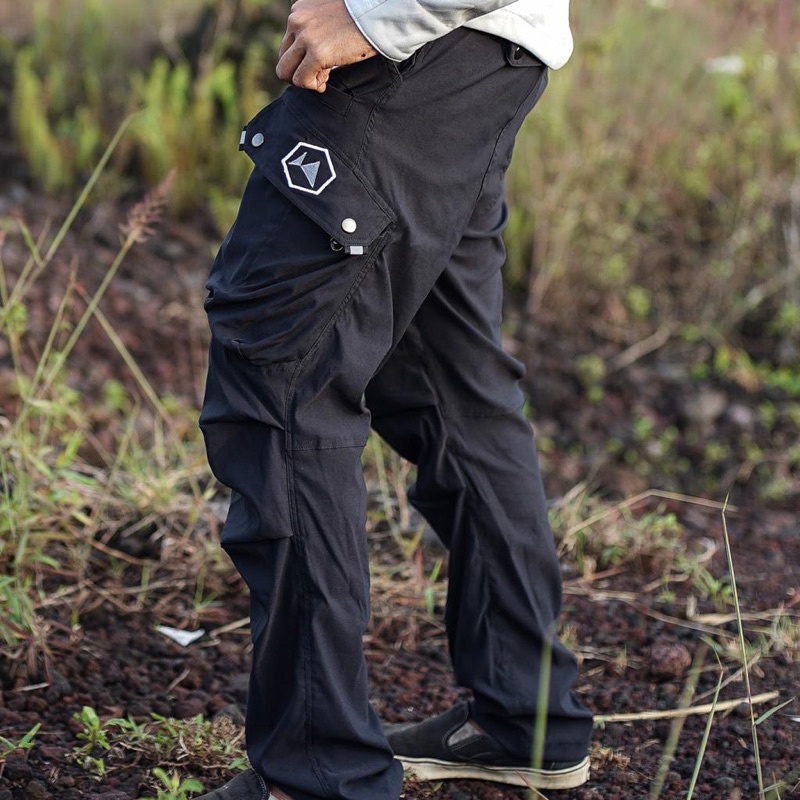 CELANA ARGAPURA TROUSERS