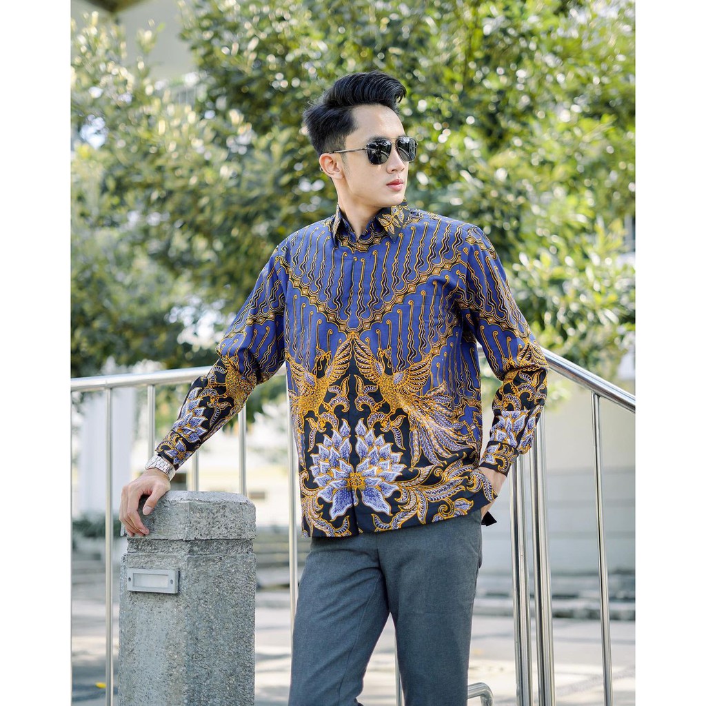 Jual Benang Raja Kemeja Batik Pria Lengan Panjang Motif Mahkota Sawunggaling Shopee Indonesia