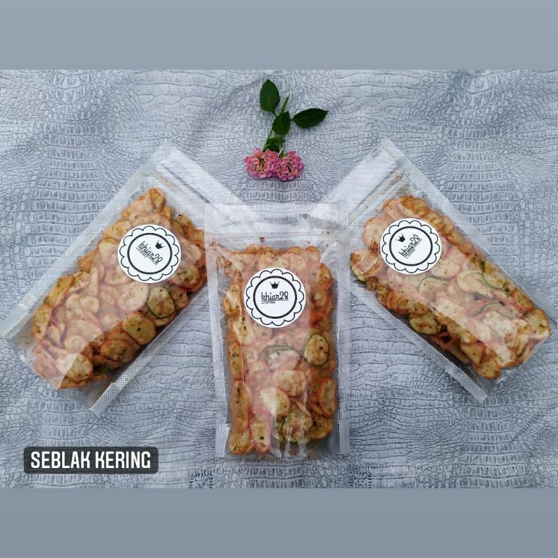 

seblak kering daun jeruk
