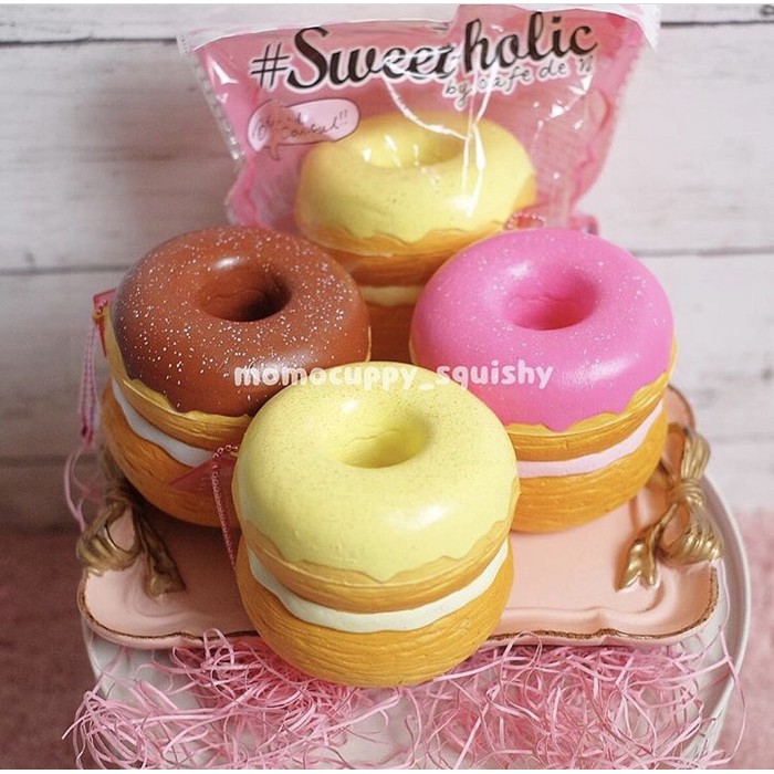 Squishy licensed cronut sweetholic by cafe de N ( squishy donut jepang