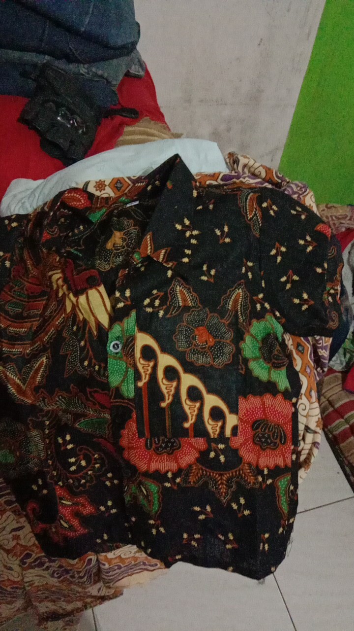 Batik Couple Keluarga Ayah Ibu Anak Motif Kupu Sogan