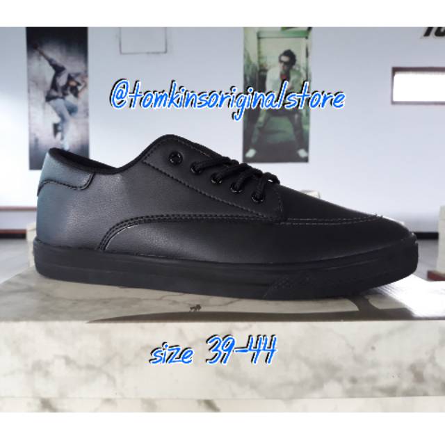 Sepatu Sneakers Pria Tomkins Jungle Black - Sepatu Olahraga - Sepatu Sneakers - Sepatu Lari - Sepatu