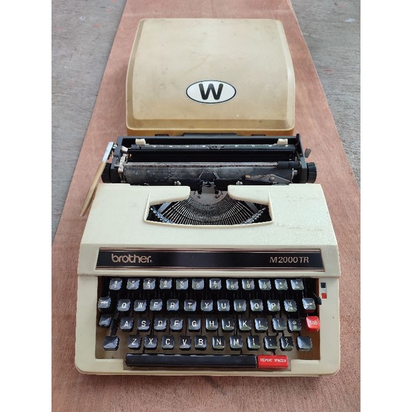 

Mesin Ketik Brother Original