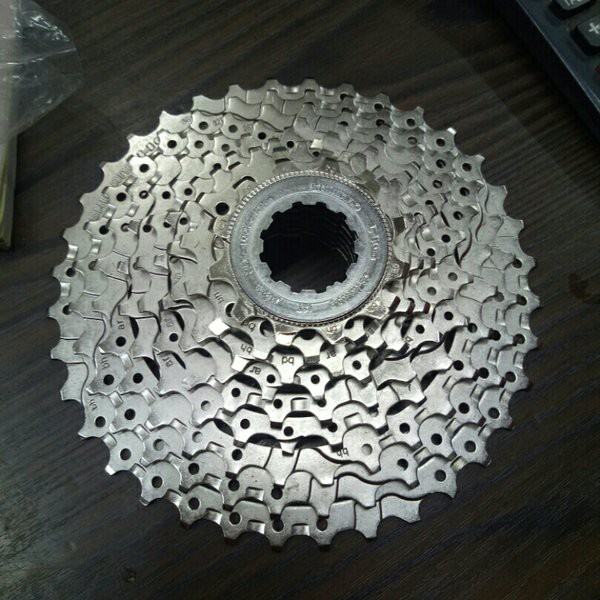 Casset SHIMANO hg 400 .12-36