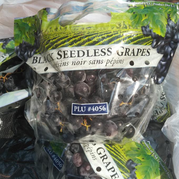 

SAYUR & BUAH ANGGUR BLACK SEEDLESS GRAPES USA IMPOR FRESH ORGANIC GARING MANIS 500G - 500GRAM