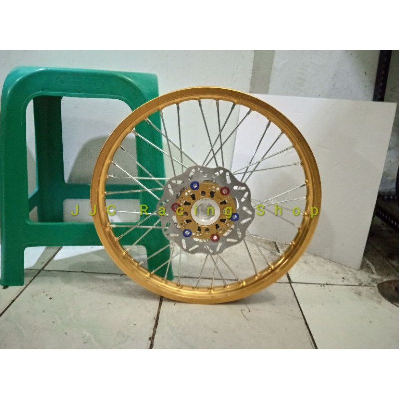 Velg depan  Costum Ninja RR satria Fu Sonix 150 paket piringan
