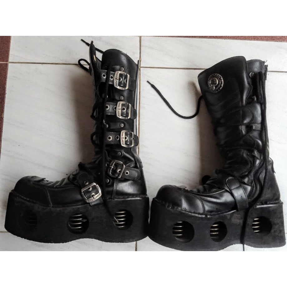 Newrock Boots