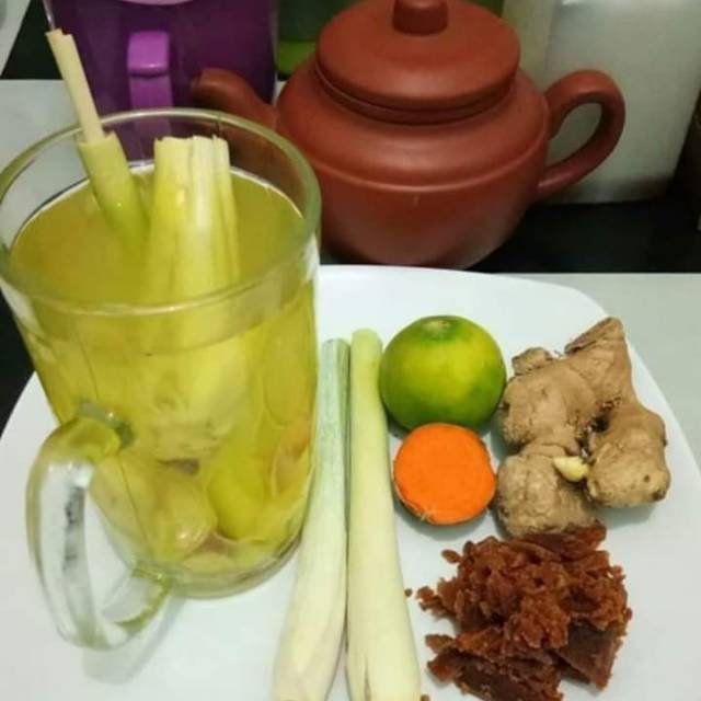 

Ramuan jamu anti virus bahan tradisional jahe kunyit sereh jeruk