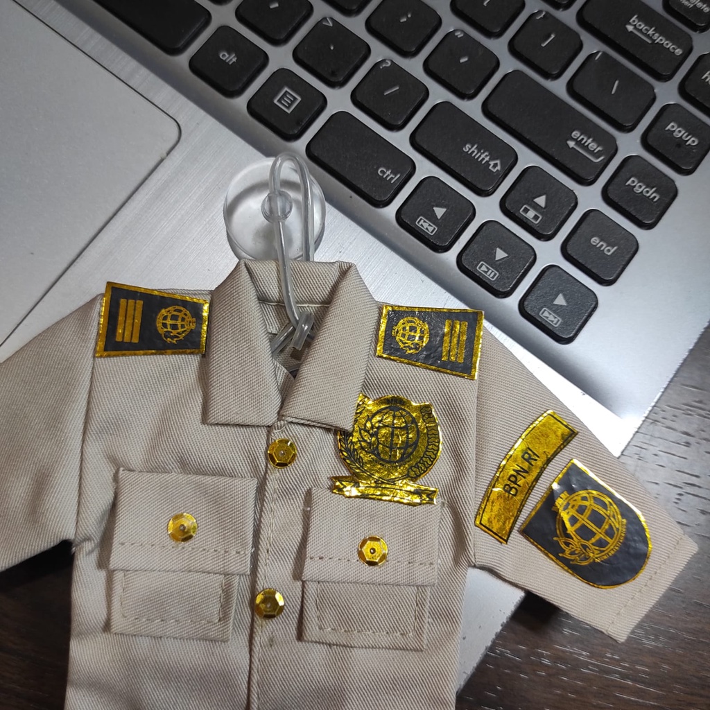 Miniatur Seragam BPN Badan Pertanahan Nasional (ATR/BPN)  Mini Gantungan Baju