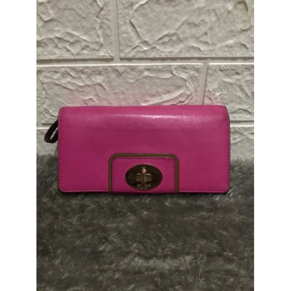 Kate Spade Fuschia Wallet