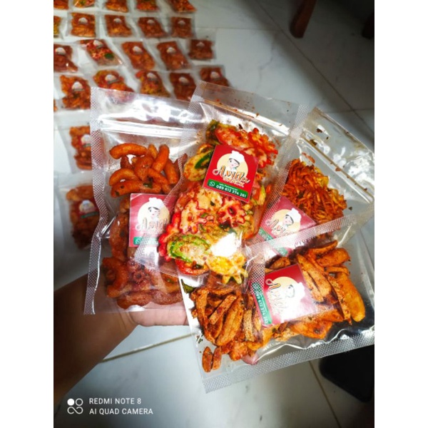 

BASRENG, MAKARONI, KRUPUK SEBLAK, MIE ( BANTET ) PEDAS DAUN JERUK