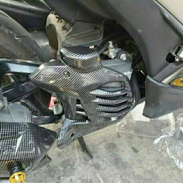 Cover carbon RADIATOR NMAX LAMA CARBON NEMO