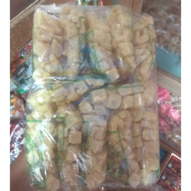 

Kerupuk Tahu Kotak (1 pak isi 12)