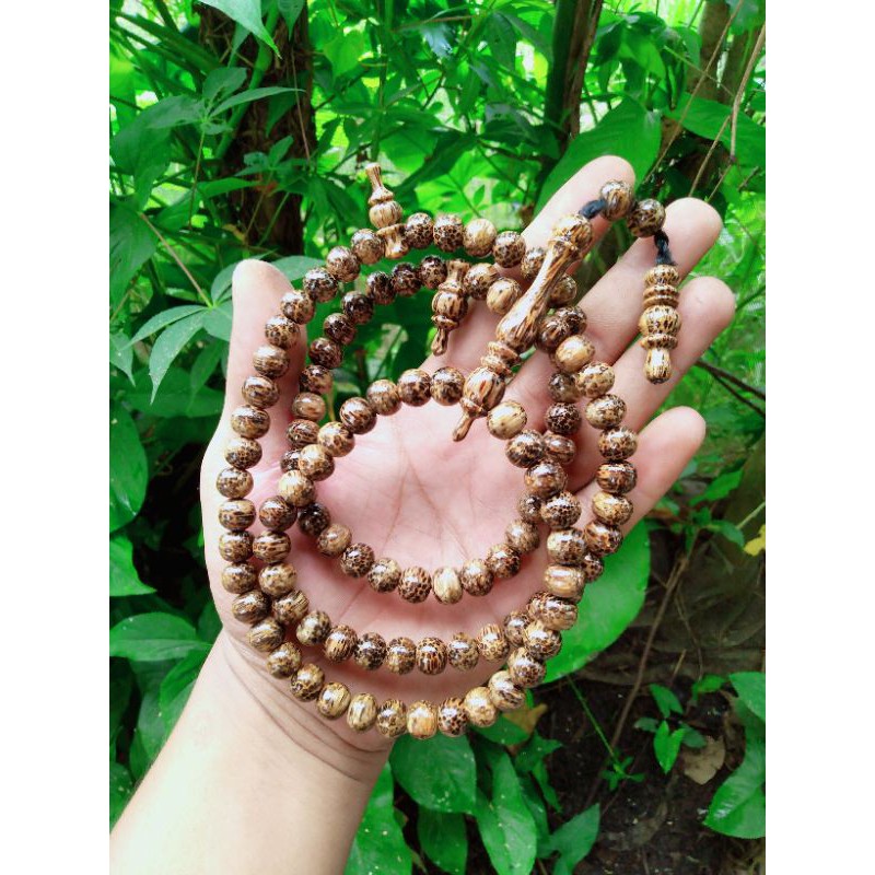 tasbih 100% liwong alami/ kayu bertuah