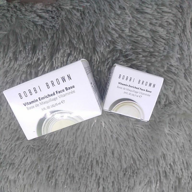 BOBBI BROWN Vitamin Enriched Face Base