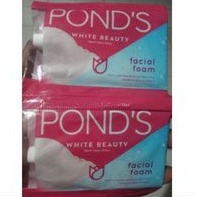 Ponds white beauty spotless glow facial foam sachet 9g