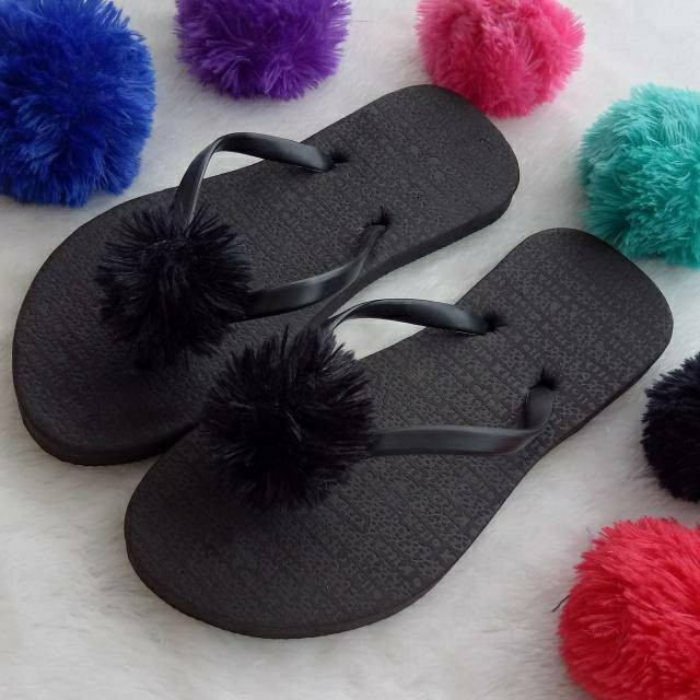 flip flops with fur pom pom