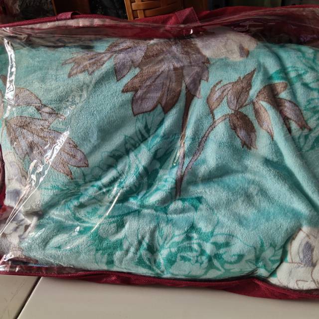 Selimut jumbo ada list pinggiran free tas selimut