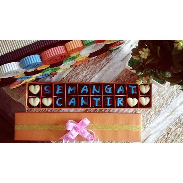 

Coklat praline_Buket coklat_Souvenir coklat